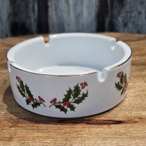 Vintage Porcelain Christmas Holly gold trim Ashtray